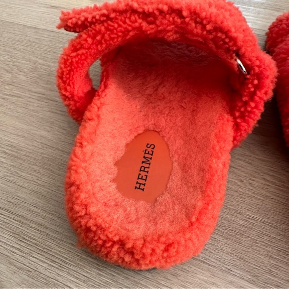Hermes Orange Shearling Chypre Sandals Sz 40.5 - Picture 5 of 14